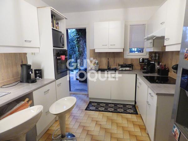 LOCATION : maison T5 (112 m²) à MAUGUIO