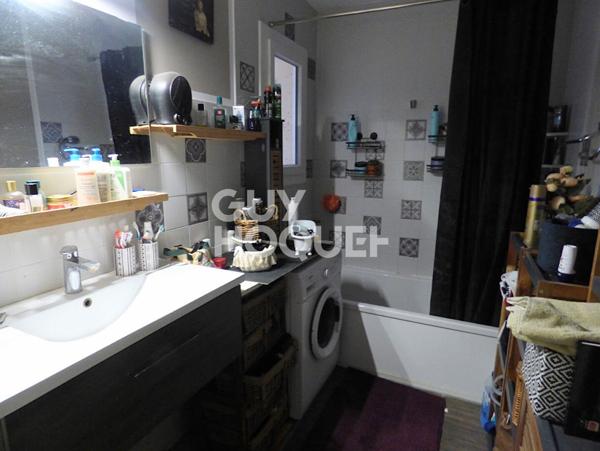 LOCATION : maison T5 (112 m²) à MAUGUIO