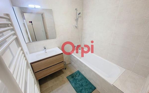 Appartement à louer    3 pièces • 65,20 m2 Saint-Julien-en-Genevois