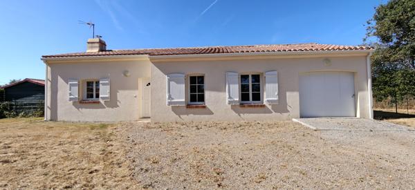 À vendre à Saint-Michel-Chef-Chef (44) : maison de plain pied 4 pièces avec 3 chambres et un garage