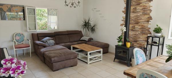 À vendre à Saint-Michel-Chef-Chef (44) : maison de plain pied 4 pièces avec 3 chambres et un garage