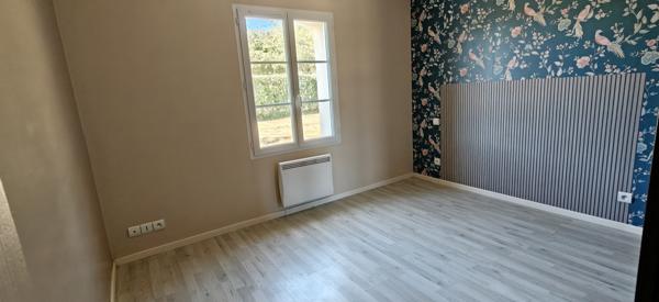 À vendre à Saint-Michel-Chef-Chef (44) : maison de plain pied 4 pièces avec 3 chambres et un garage