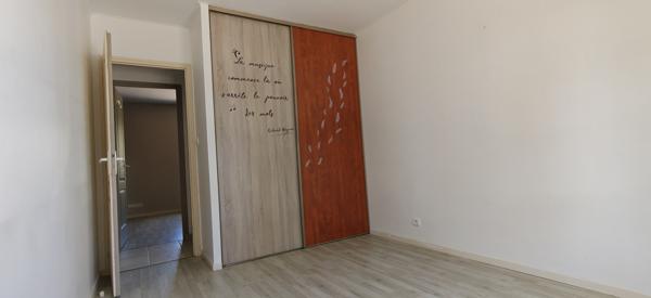 À vendre à Saint-Michel-Chef-Chef (44) : maison de plain pied 4 pièces avec 3 chambres et un garage