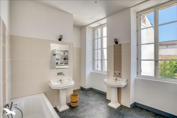 Maison à vendre |  Marmande |  7 pièces | 275 m²