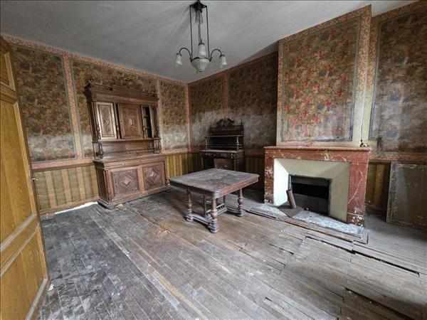 Maison à vendre |  Saint-Médard-de-Guizières |  8 pièces | 419 m²