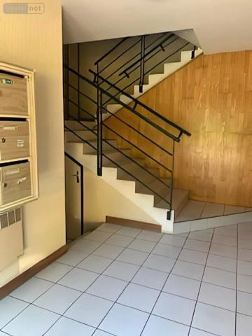 Location - Appartement Montrevel-en-Bresse 01340 2 pièces 56 m 2