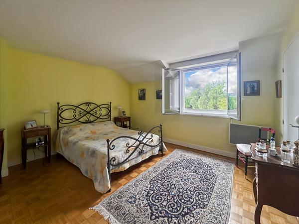 Maison 6 pièces, parfait état, Aucun vis-à-vis, Coulée Verte, Garage, RER C, DPE D.