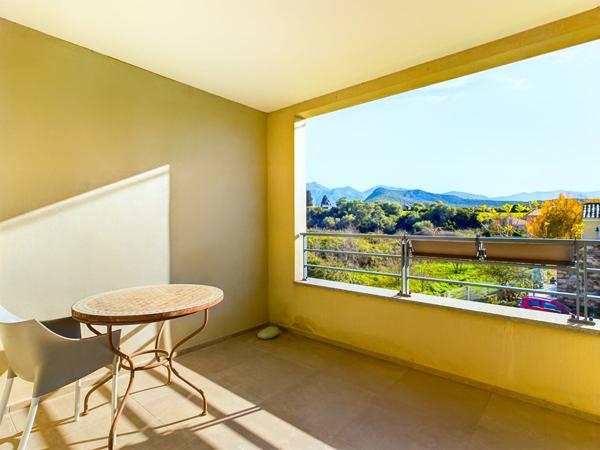 Vente Appartement 2 pièces et garage résidence récente Saint Florent