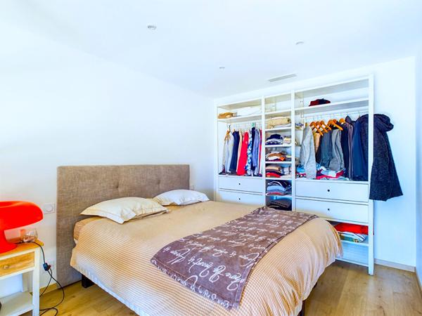 Vente Appartement 2 pièces et garage résidence récente Saint Florent