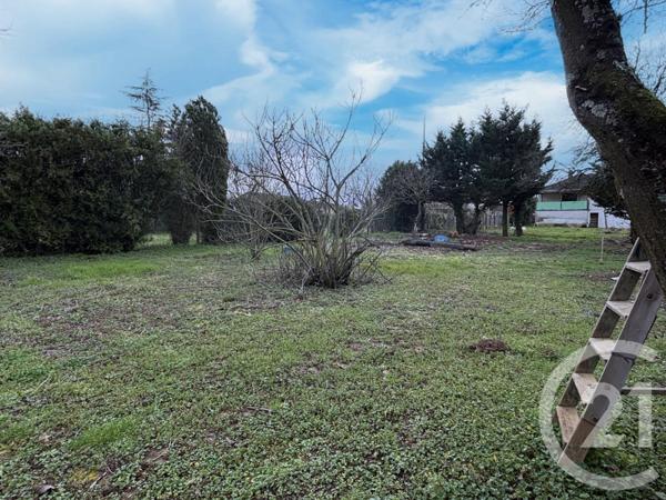 Terrain à vendre  1100 m2 ST MAURICE DE GOURDANS - 01