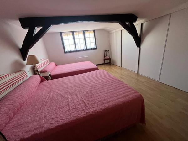 PLAISANCE(32), BELLE MAISON RENOVEE 130m2 par artisan+ APPARTEMENT (ou local) 42m2, jardin clos 650m2, garage, atelier, au calme, commerces à pied ! SANS TRAVAUX