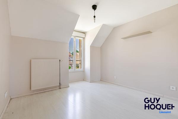 Maison à vendre à Lieusaint - 6 pièces, 4 chambres une au RDC !, garage