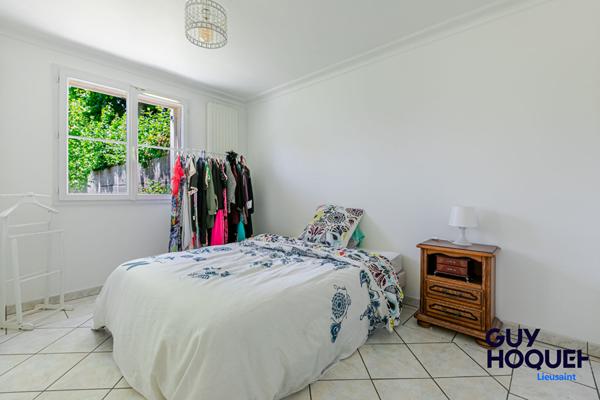 Maison à vendre à Lieusaint - 6 pièces, 4 chambres une au RDC !, garage