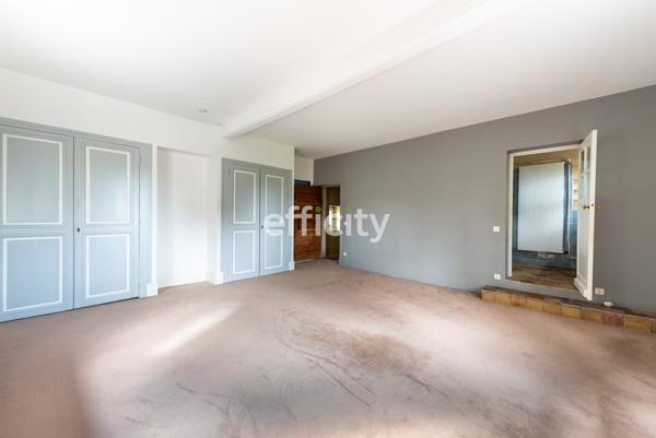 Maison 5 pièces - 250 m²