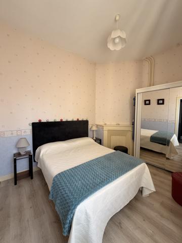 Maison
         7 pièces
        - 180 m² 343 915 € *