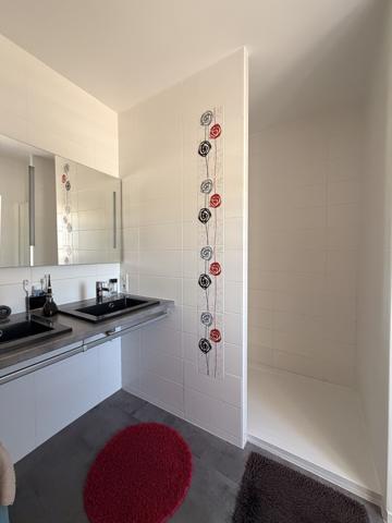 Maison
         7 pièces
        - 180 m² 343 915 € *