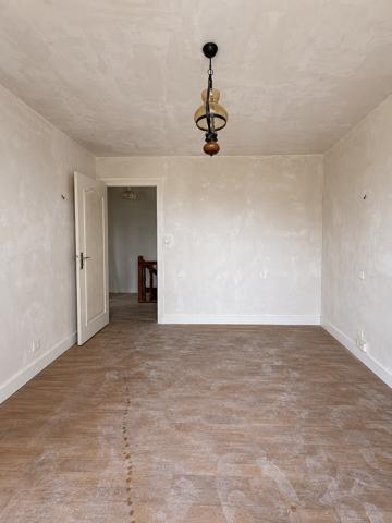 Maison
         7 pièces
        - 180 m² 343 915 € *