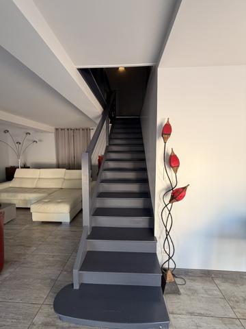 Maison
         7 pièces
        - 180 m² 343 915 € *
