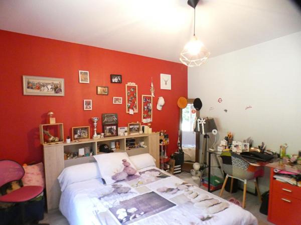 Maison Terrasson Lavilledieu 3 chambres et piscine