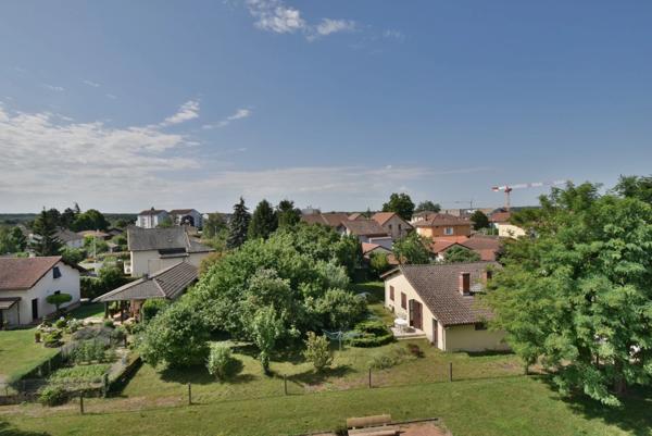 Appartement à louer 0 pièces BOURG EN BRESSE (01)
