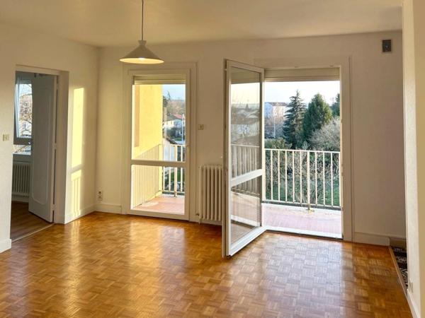 Appartement à louer 0 pièces BOURG EN BRESSE (01)