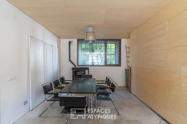 Local professionnel dans une bâtisse chargée d’histoire