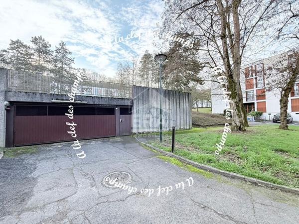 Parking / box Gif Sur Yvette