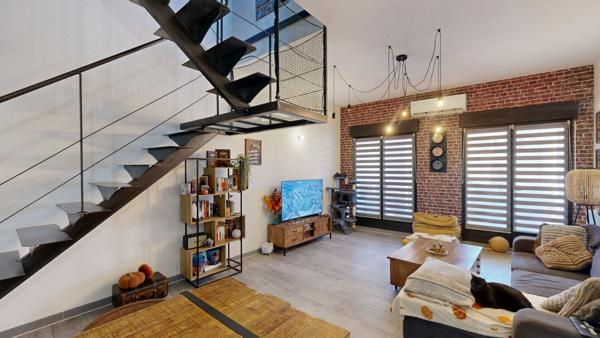 SALLÈLES-D'AUDE - APPARTEMENT LOFT EN TRIPLEX DE 134 M² - VENDU LOUÉ