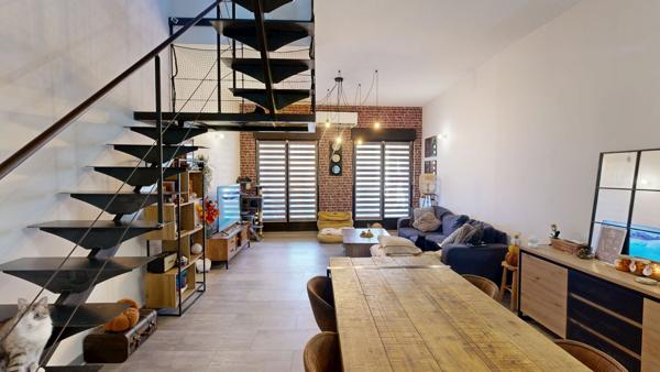 SALLÈLES-D'AUDE - APPARTEMENT LOFT EN TRIPLEX DE 134 M² - VENDU LOUÉ