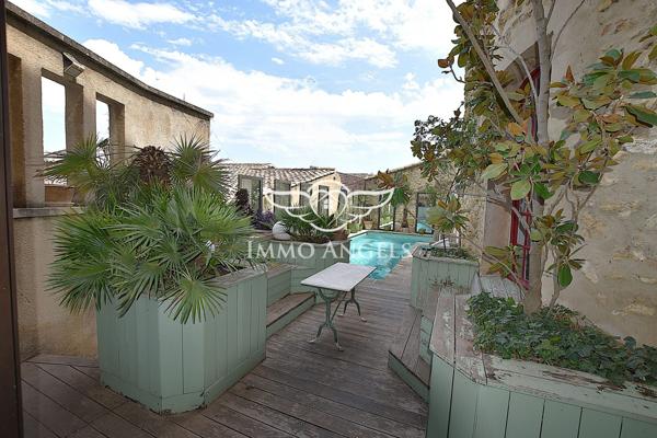 Hôtel particulier, datant d’avant 1589.