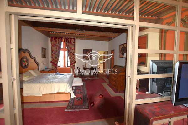 Hôtel particulier, datant d’avant 1589.