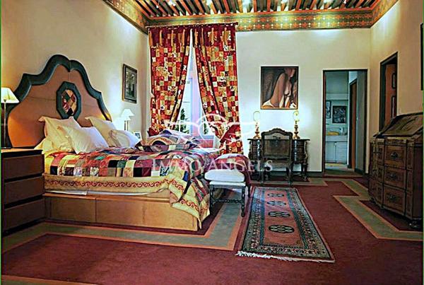 Hôtel particulier, datant d’avant 1589.