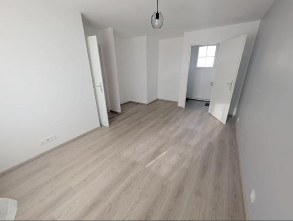 Saclay (91400) MAISON FAMILIALE - CENTRE SACLAY - Belle pièce de vie sur JARDIN - VIE de PLAIN PIED POSSIBLE - 4 Chambres - T