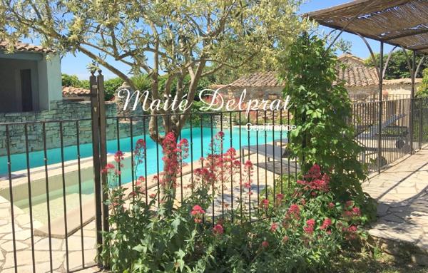 Maison de plain-pied - Piscine, pool house et jardin paysagé – Aubignan (84)