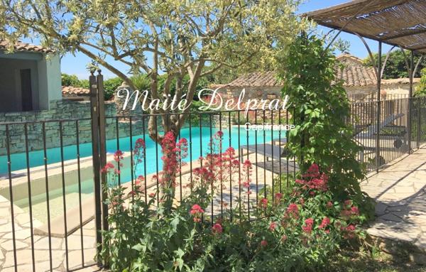 Maison de plain-pied - Piscine, pool house et jardin paysagé – Aubignan (84)