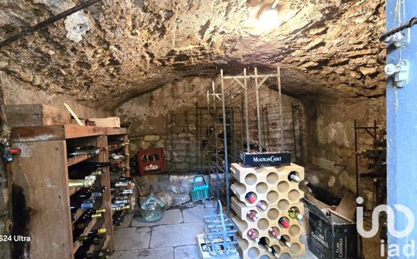 Maison à vendre 8 pièces 175 m² Ainay-le-Château