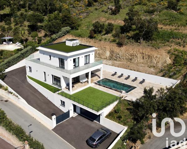 Maison à vendre 7 pièces 257 m² Sainte-Maxime