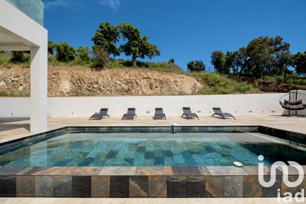 Maison à vendre 7 pièces 257 m² Sainte-Maxime