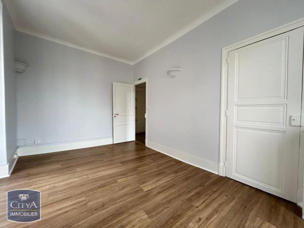 Local professionnel à louer