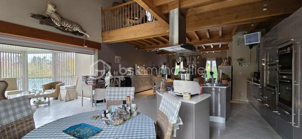 Maison d architecte de 221 m²