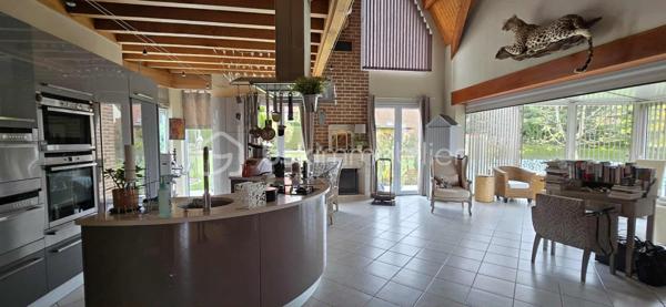 Maison d architecte de 221 m²