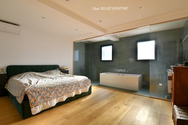 Marseille (13010) MARSEILLE 10EME, Quartier SAINT LOUP, Maison Familiale de 2021 de 270 m2, sa piscine chauffée, son jardin