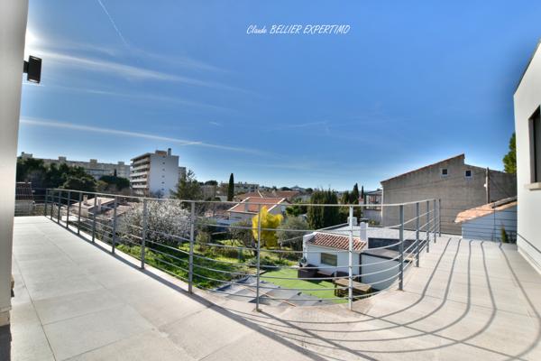 Marseille (13010) MARSEILLE 10EME, Quartier SAINT LOUP, Maison Familiale de 2021 de 270 m2, sa piscine chauffée, son jardin