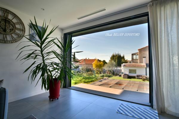 Marseille (13010) MARSEILLE 10EME, Quartier SAINT LOUP, Maison Familiale de 2021 de 270 m2, sa piscine chauffée, son jardin