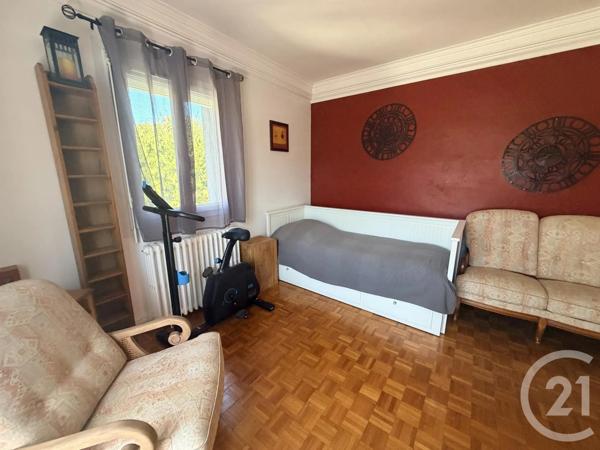 Appartement F8 à vendre  8 pièces - 137,27 m 2   VOIRON  - 38