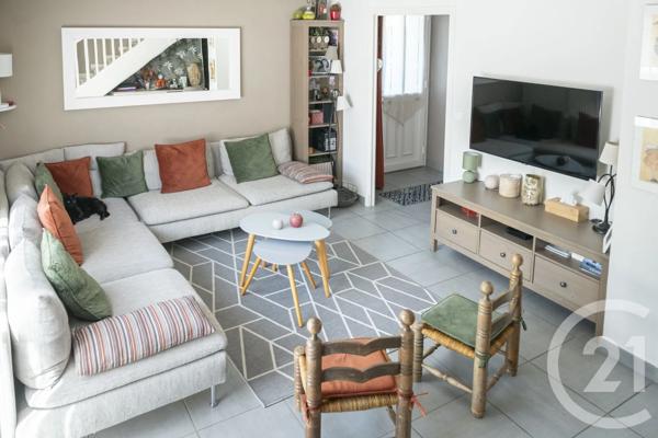 Appartement F8 à vendre  8 pièces - 137,27 m 2   VOIRON  - 38