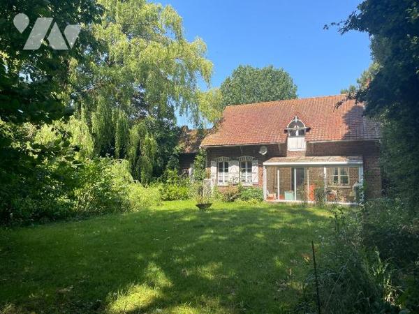 A VENDRE à BAILLEUL dans le nord (59) : CORPS DE FERME EN CAMPAGNE A RENOVER AVEC GARAGE de 20m...