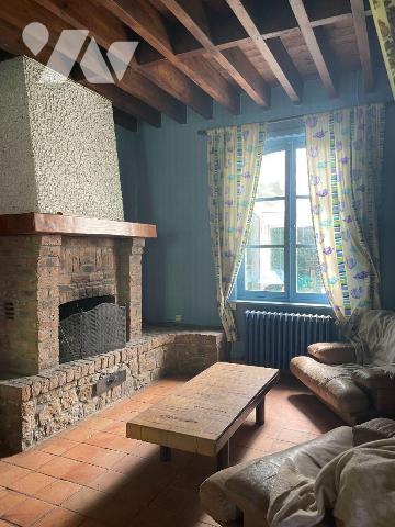 A VENDRE à BAILLEUL dans le nord (59) : CORPS DE FERME EN CAMPAGNE A RENOVER AVEC GARAGE de 20m...