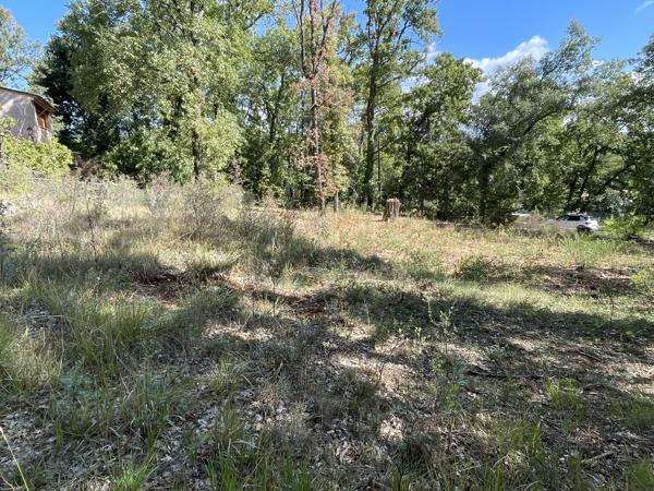 Terrain constructible à vendre, 22 a 19 ca - Callian 83440