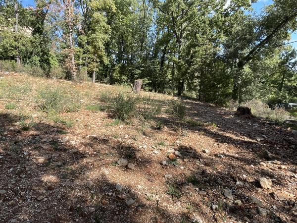 Terrain constructible à vendre, 22 a 19 ca - Callian 83440